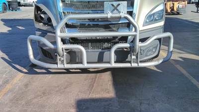 Freightliner Cascadia 126 Bumper Guard