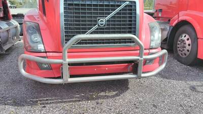 Volvo VNL Bumper Guard