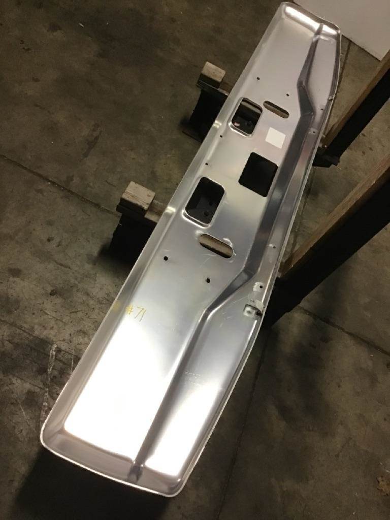 Freightliner 114SD Front Bumper For Sale Spokane Valley, WA HEN 2127712011