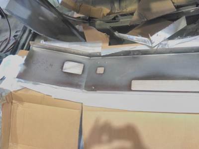 Kenworth T800 Front Bumper for a Kenworth T800 1987-2007