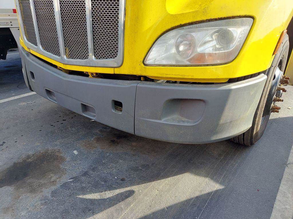 2019 Peterbilt 579 Front Bumper For Sale Stockton, CA 2207685