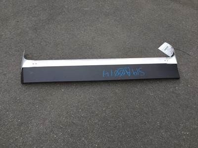 International 9200i Cab Exterior Panel