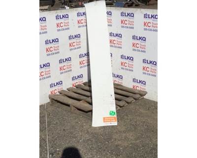 Used 2011 Peterbilt 387 Sleeper Fairing, White Plastic, OEM # R33-6024