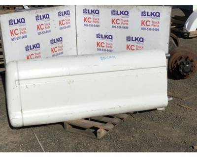 Used 2011 Peterbilt 387 Sleeper Fairing, White Fiberglass, OEM # N64-6022-1740R