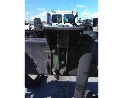 Freightliner Cascadia 113 Right Cab Mount