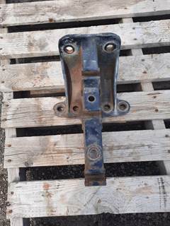 Freightliner Cascadia 125 Left Cab Mount