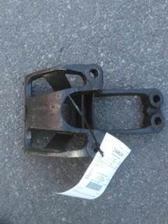 Freightliner Cascadia 126 Cab Mount