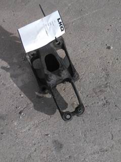 Freightliner Cascadia 126 Cab Mount