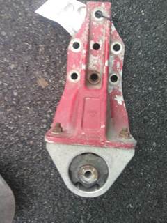 Freightliner Century Class 120 Cab Mount for a Freightliner CENTURY 120