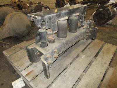 International 5900i Cab Mount