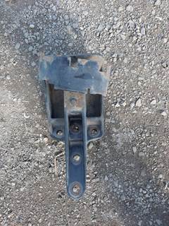 International 8600 Cab Mount