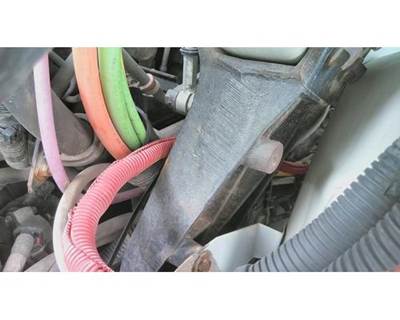 International 8600 Left Cab Mount