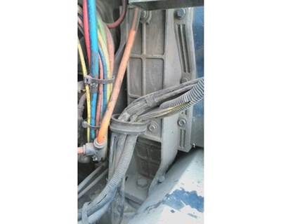 International 9400i Left Cab Mount