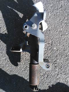 Kenworth T680 Cab Mount