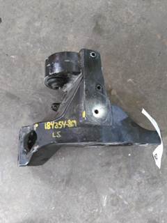 Kenworth T680 Left Cab Mount