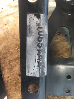 Kenworth T680 Left Cab Mount