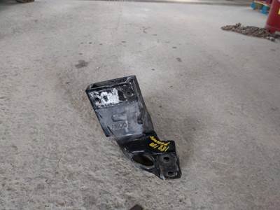 Kenworth T680 Right Cab Mount