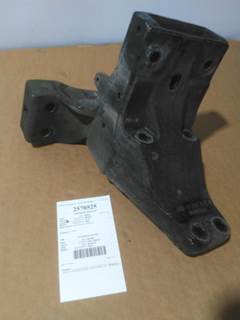 Kenworth T680 Right Cab Mount