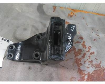 Kenworth T680 Right Cab Mount