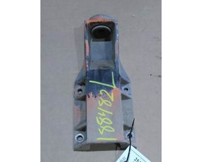 Kenworth T800 Left Cab Mount
