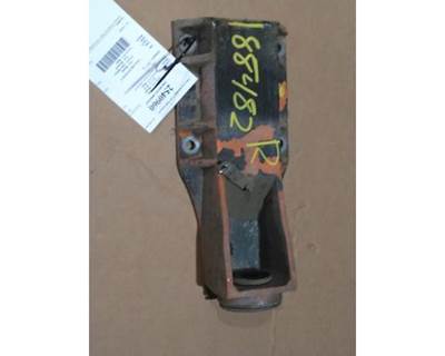 Kenworth T800 Right Cab Mount