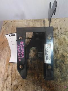 Kenworth T880 Left Cab Mount