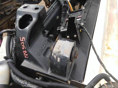 Kenworth W990 Left Cab Mount