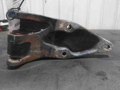 Peterbilt 386 Right Cab Mount
