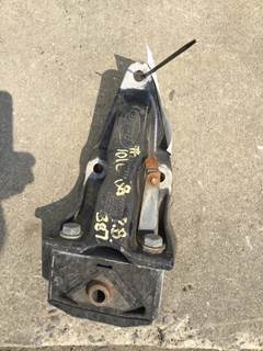 Peterbilt 387 Cab Mount