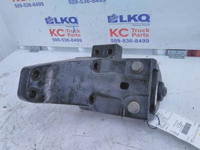 Peterbilt 579 Right Cab Mount