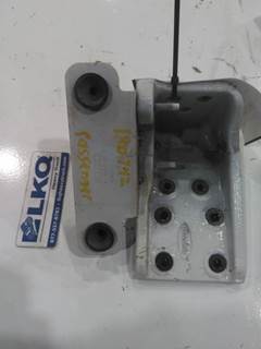 Peterbilt 579 Right Cab Mount