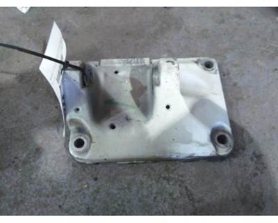 Peterbilt 579 Right Cab Mount