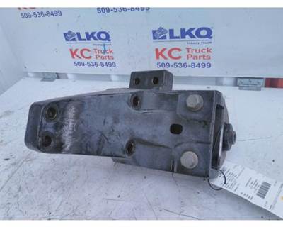 Peterbilt 579 Right Cab Mount