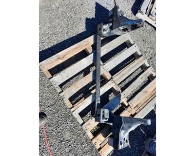 Peterbilt 579 Cab Mount
