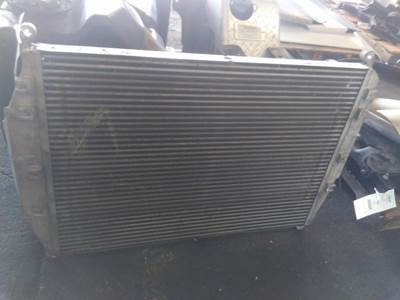 Freightliner Cascadia 116 Charge Air Cooler (ATAAC)