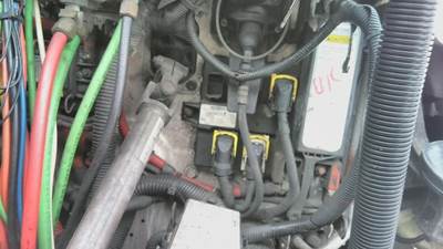 Freightliner Cascadia 125 Left Chassis Control Module