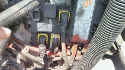 Freightliner Cascadia 125 Left Chassis Control Module