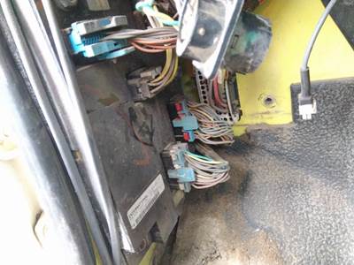 International 8600 Left Chassis Control Module