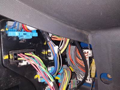 International LT Left Chassis Control Module