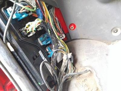 International LT Left Chassis Control Module