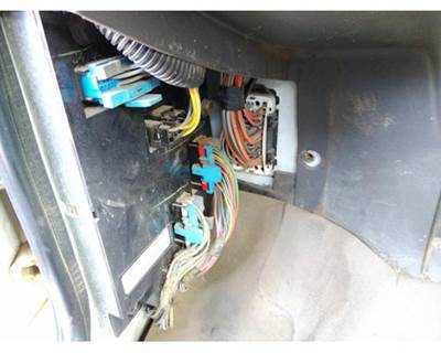 International LoneStar Left Chassis Control Module