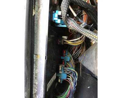 International ProStar Left Chassis Control Module for a International PROSTAR 122