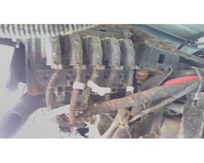 Peterbilt 579 Left Chassis Control Module