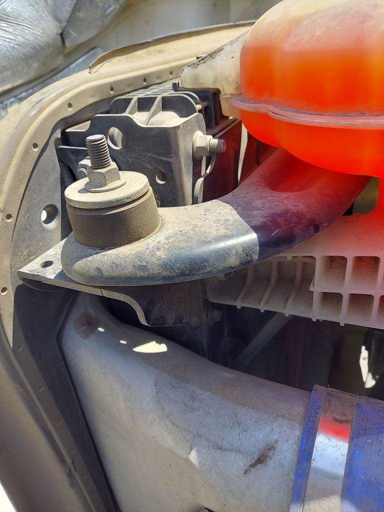 2019 Freightliner Cascadia 116 Coolant Tube For Sale Stockton, CA