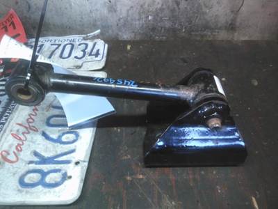 Kenworth T440 Right Coolant Tube