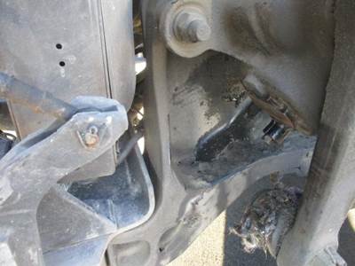 Kenworth T680 Left Coolant Tube