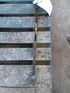 Kenworth T680 Left Coolant Tube