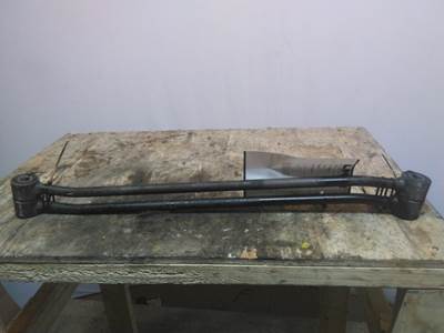 Kenworth T680 Coolant Tube