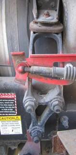 Mack Pinnacle CXU612 Right Coolant Tube for a Mack CXU612