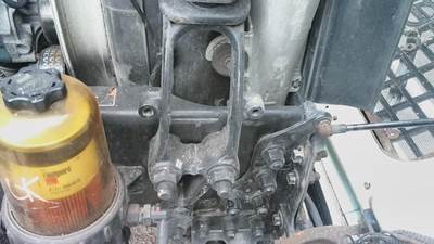 Volvo VNL Right Coolant Tube